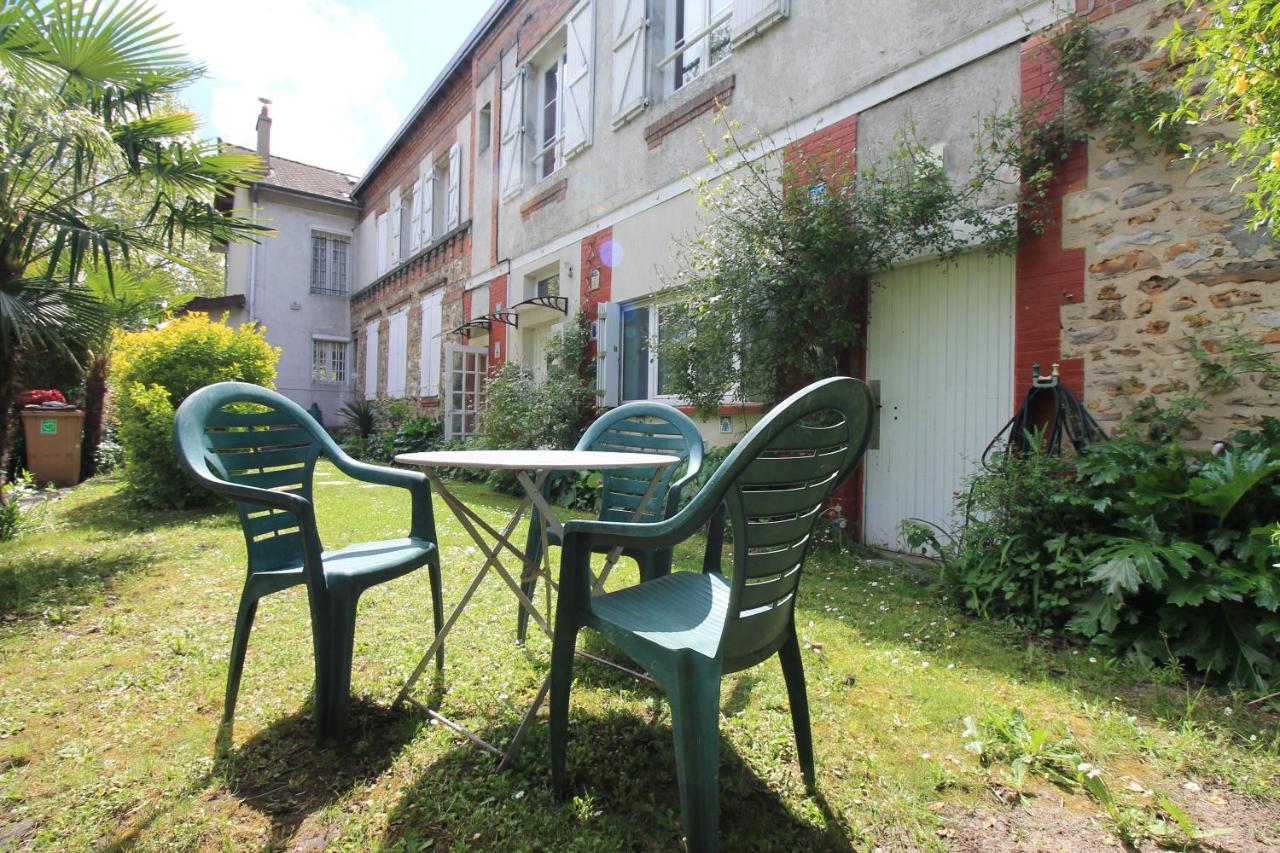 Disponible - Appartement Entier - Ligne H 15Mn Paris-Gare Du Nord, Parking Rue Gratuit, 4 Pers, Station De Train En Face Toutes Les 15Mn, Hippodrome, Cdfas, Universite, Borne Electrique, 1Er Etage Eaubonne Extérieur photo